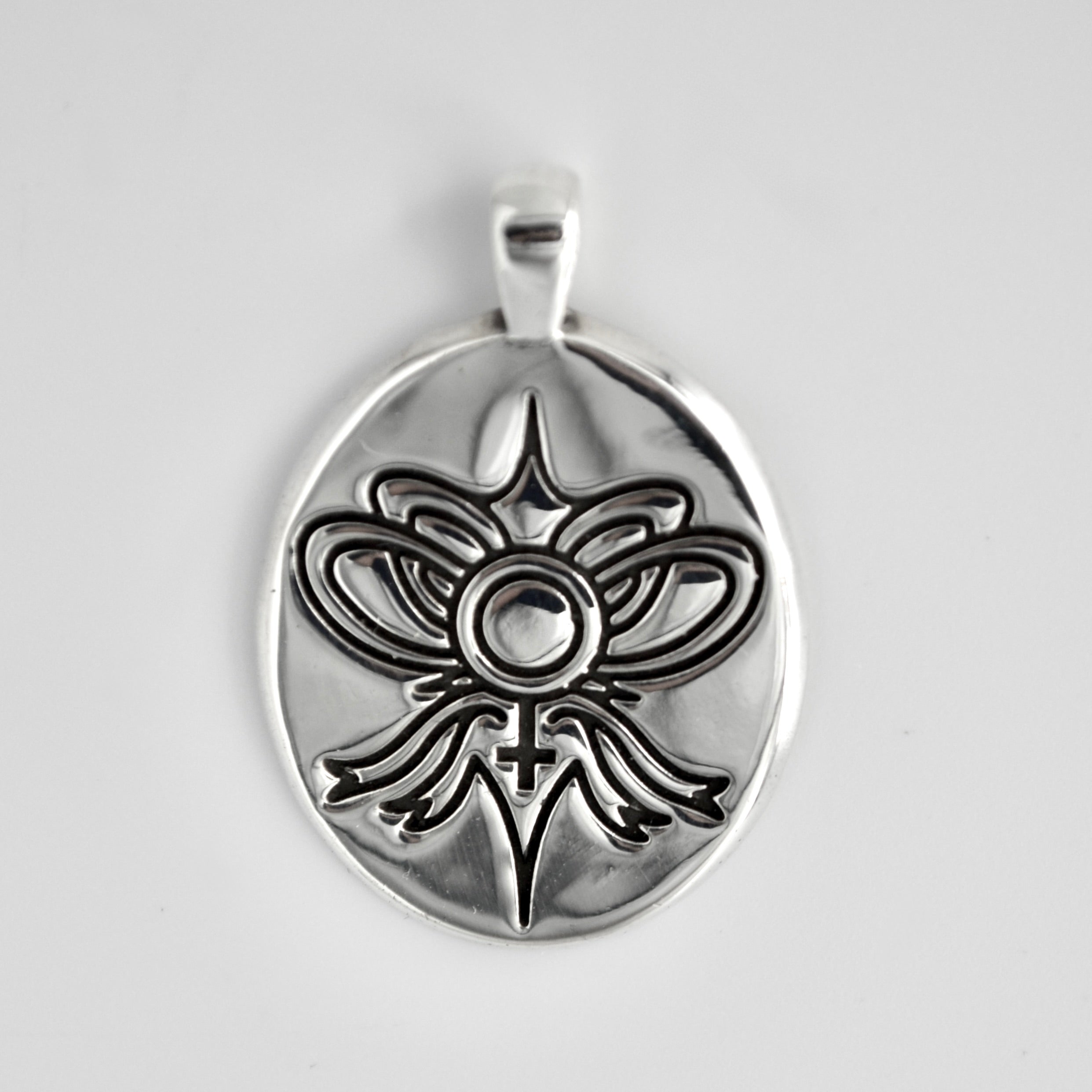 8M Necklace