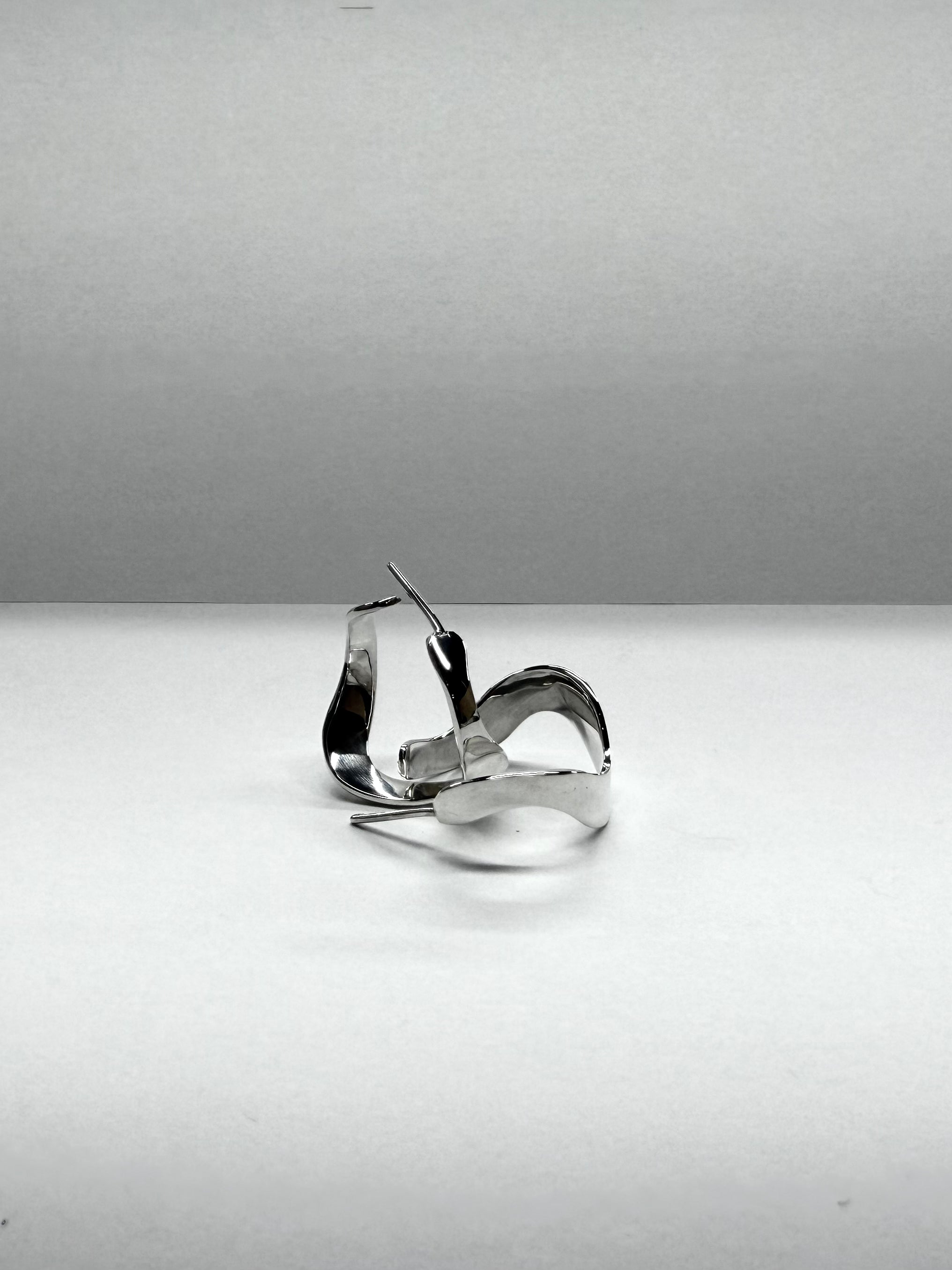 Wave Hoops