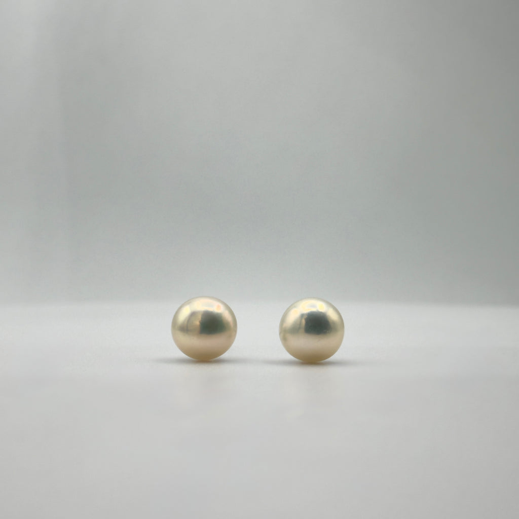 Constanza Pearl Studs