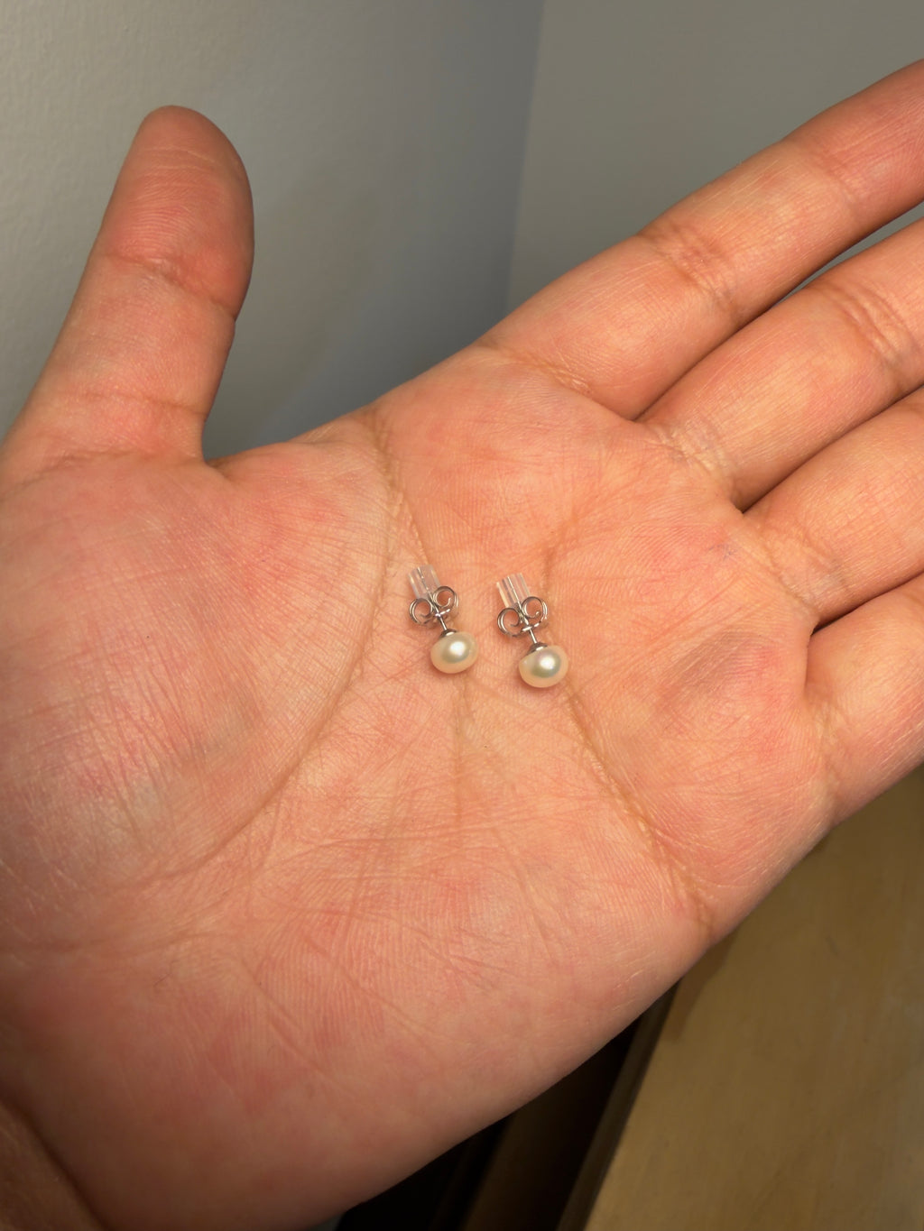 Constanza Pearl Studs