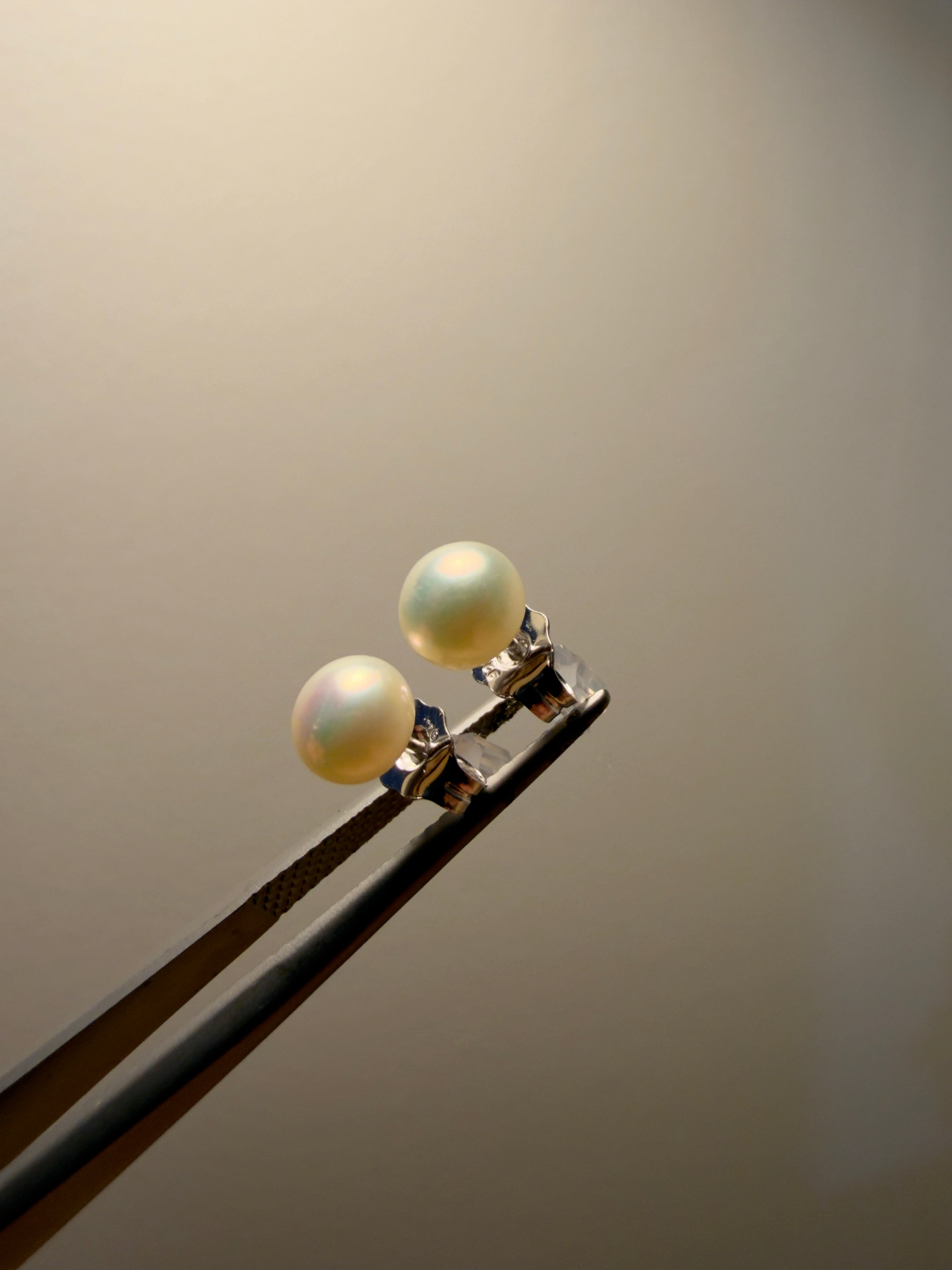 Constanza Pearl Studs