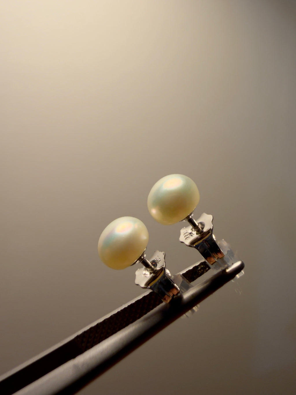 Constanza Pearl Studs