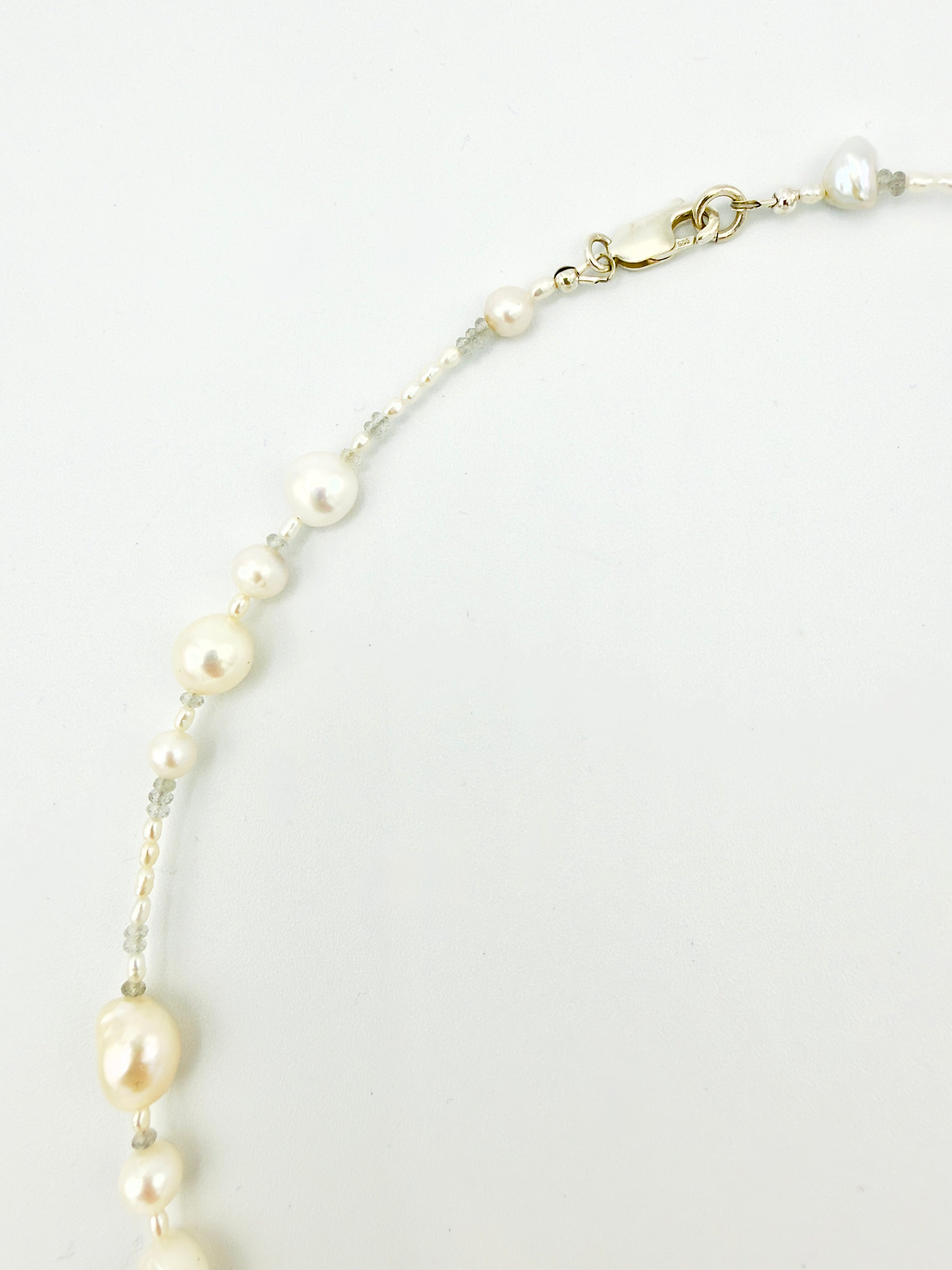 Nube Necklace